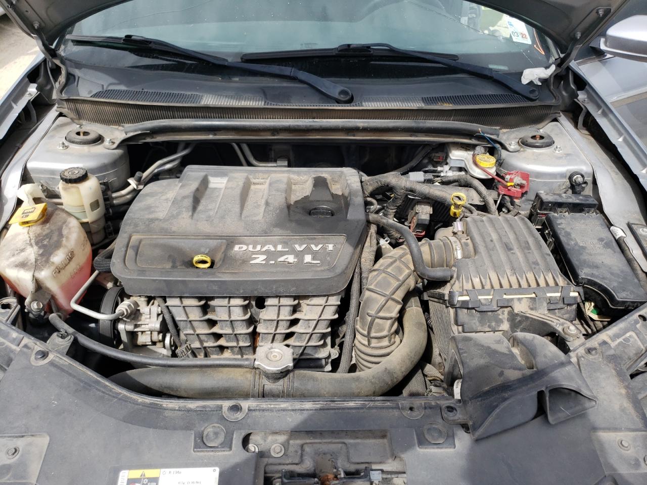 Photo 7 from auction – 2014 CHRYSLER 200 TOURIN with VIN 1C3CCBBB8EN165145