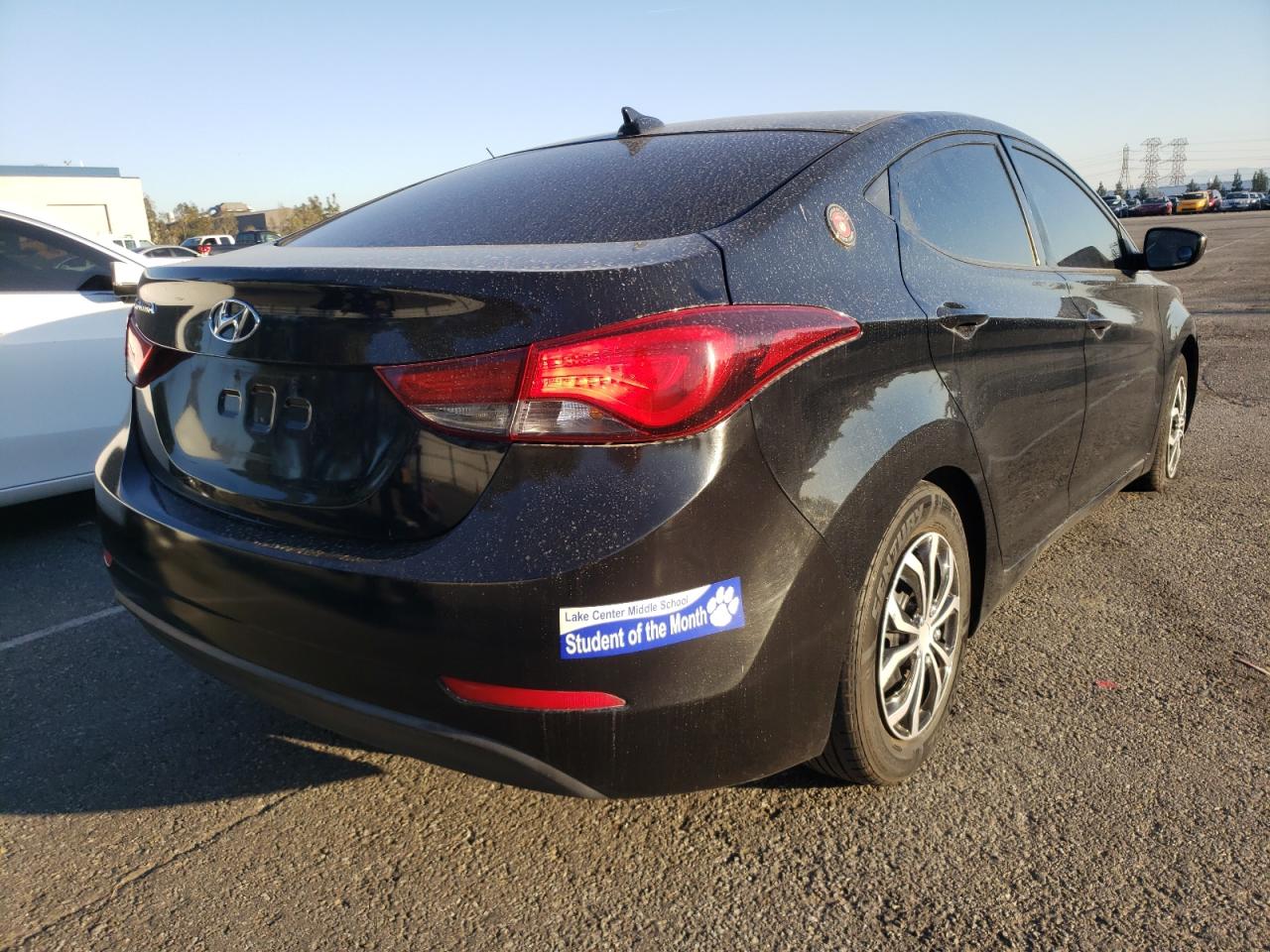 Photo 4 from auction – 2016 HYUNDAI ELANTRA SE with VIN 5NPDH4AE7GH725538