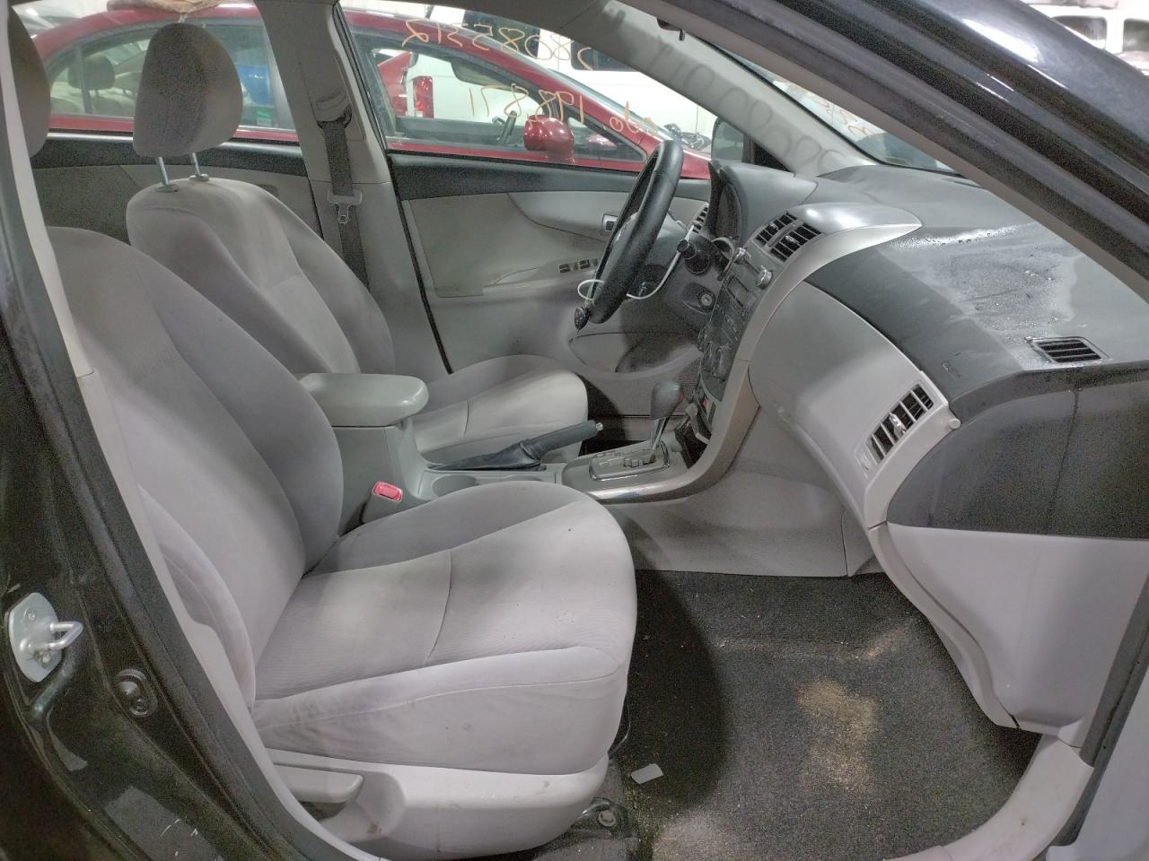 Photo 5 from auction – 2011 TOYOTA COROLLA BA with VIN JTDBU4EE0BJ101724