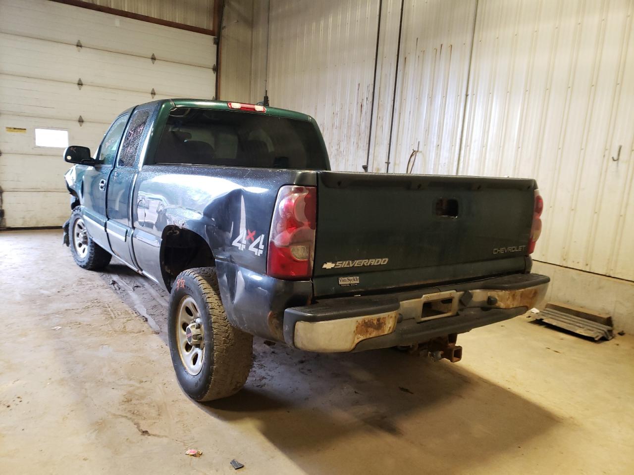 Photo 3 from auction – 2003 CHEVROLET SILVERADO with VIN 2GCEK19V431340149