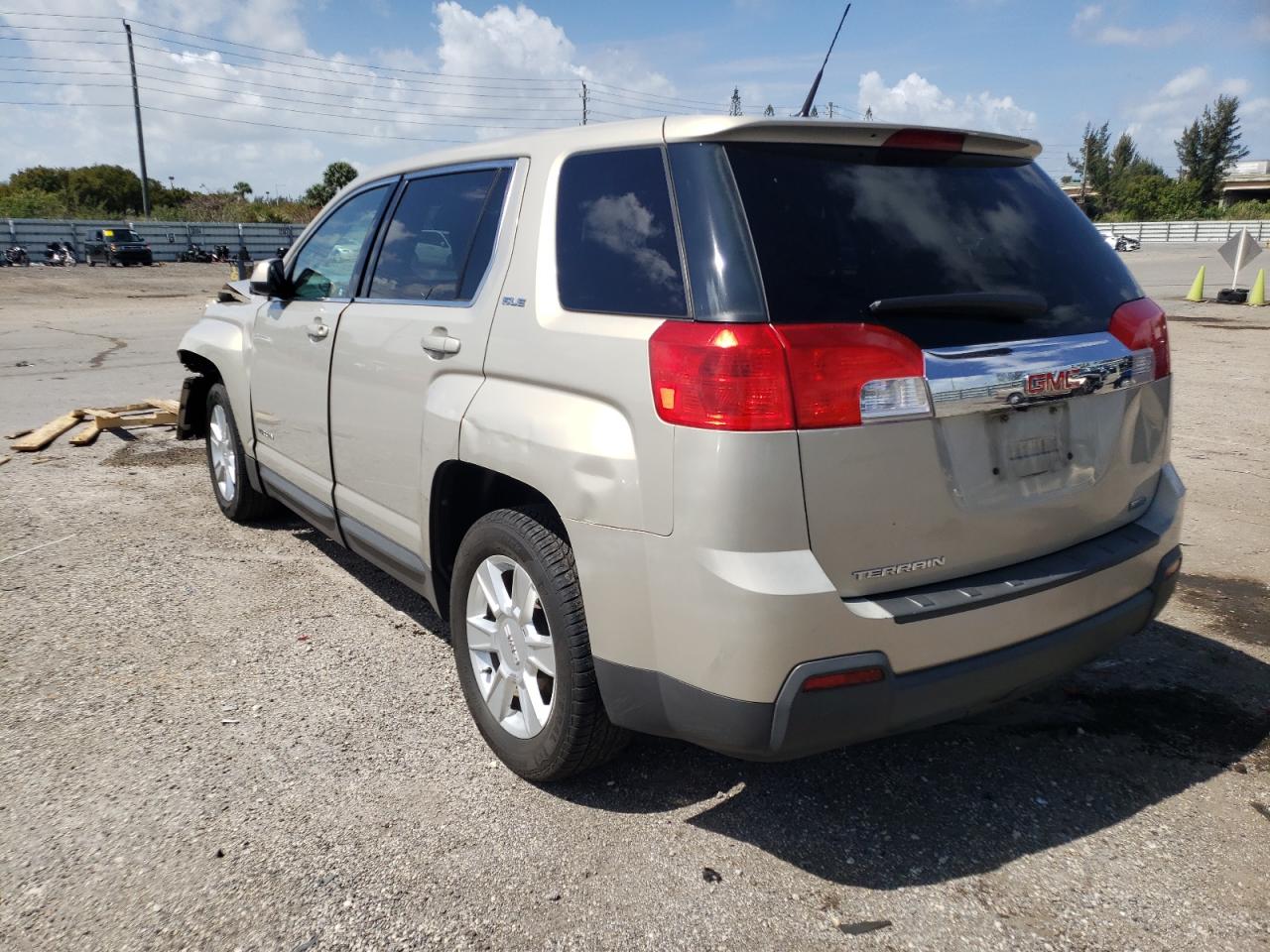 Photo 3 from auction – 2012 GMC TERRAIN SL with VIN 2GKALMEK9C6193326