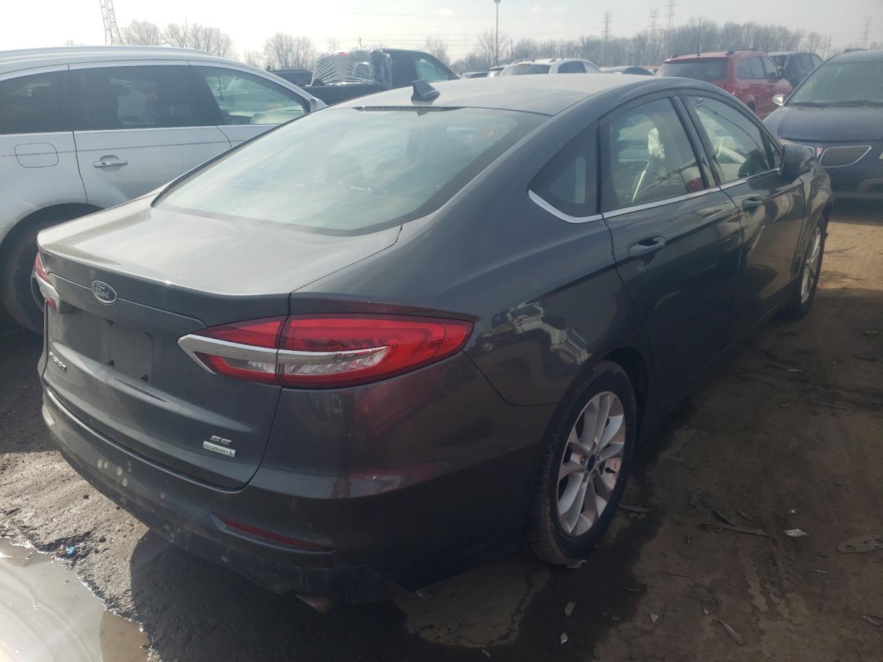 Photo 4 from auction – 2020 FORD FUSION SE with VIN 3FA6P0HD7LR232327