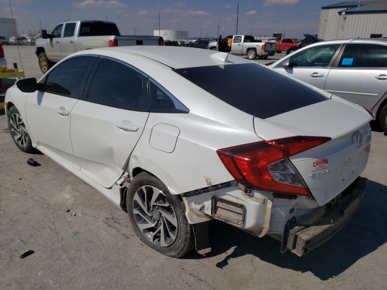 Photo 3 from auction – 2017 HONDA CIVIC EX with VIN 19XFC2F72HE030122