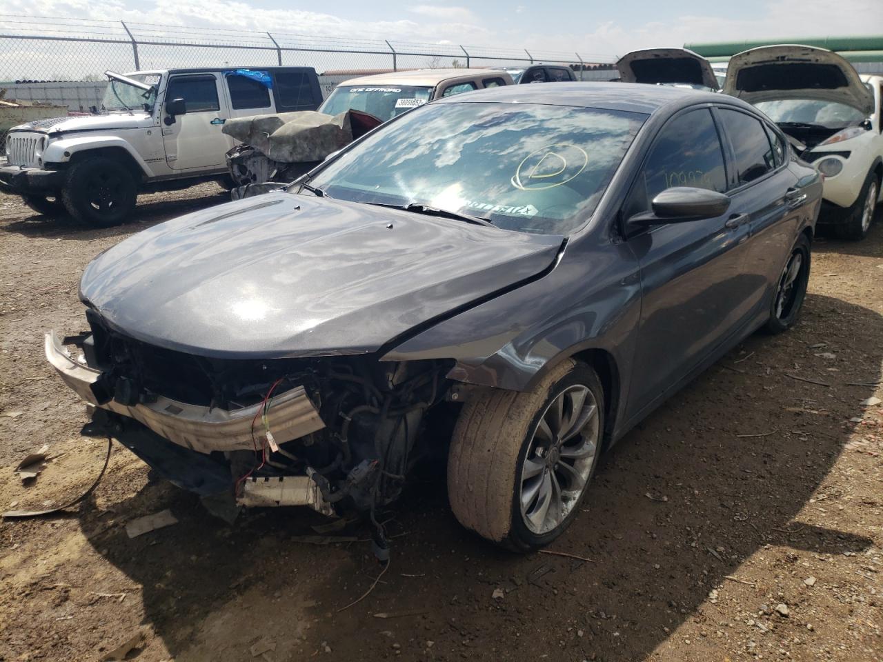 Photo 2 from auction – 2015 CHRYSLER 200 S with VIN 1C3CCCBG8FN517949