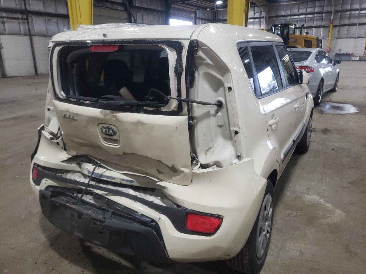 Photo 4 from auction – 2013 KIA SOUL with VIN KNDJT2A58D7565353