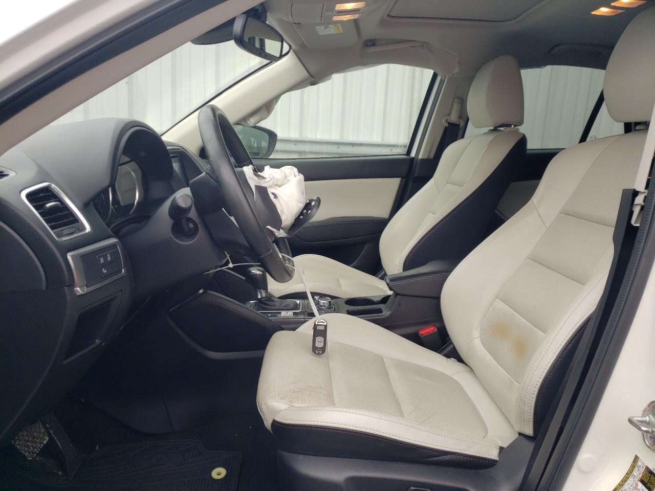 Photo 5 from auction – 2016 MAZDA CX-5 with VIN JM3KE2DYXG0658836