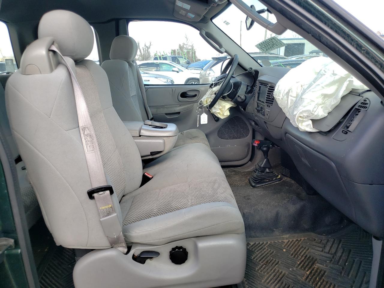 Photo 5 from auction – 2004 FORD F-150 HERI with VIN 2FTRX18W14CA17907
