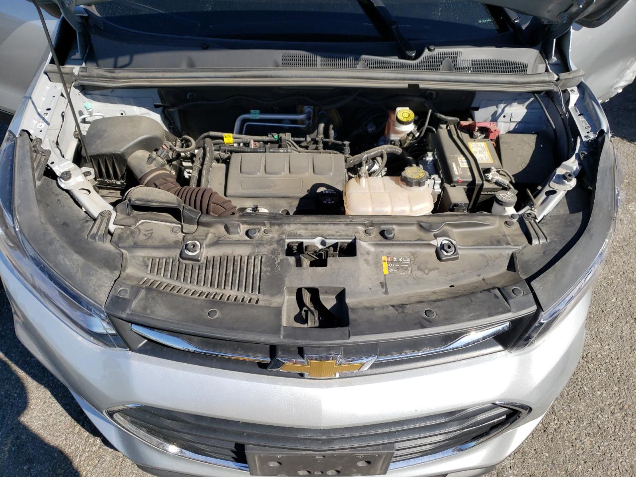 Photo 7 from auction – 2020 CHEVROLET TRAX LS with VIN KL7CJKSB6LB337816