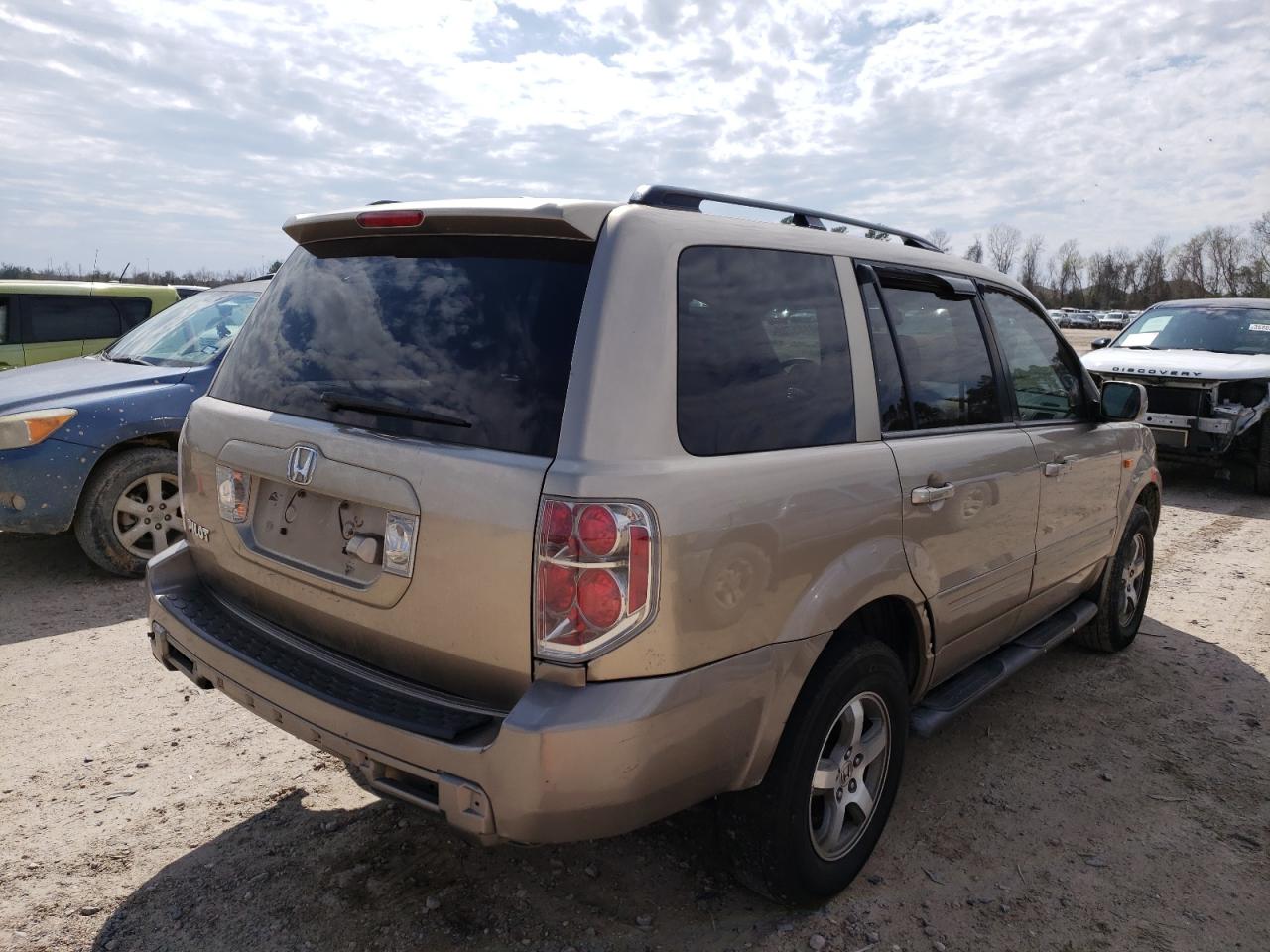 Photo 4 from auction – 2006 HONDA PILOT EX with VIN 5FNYF287X6B031183