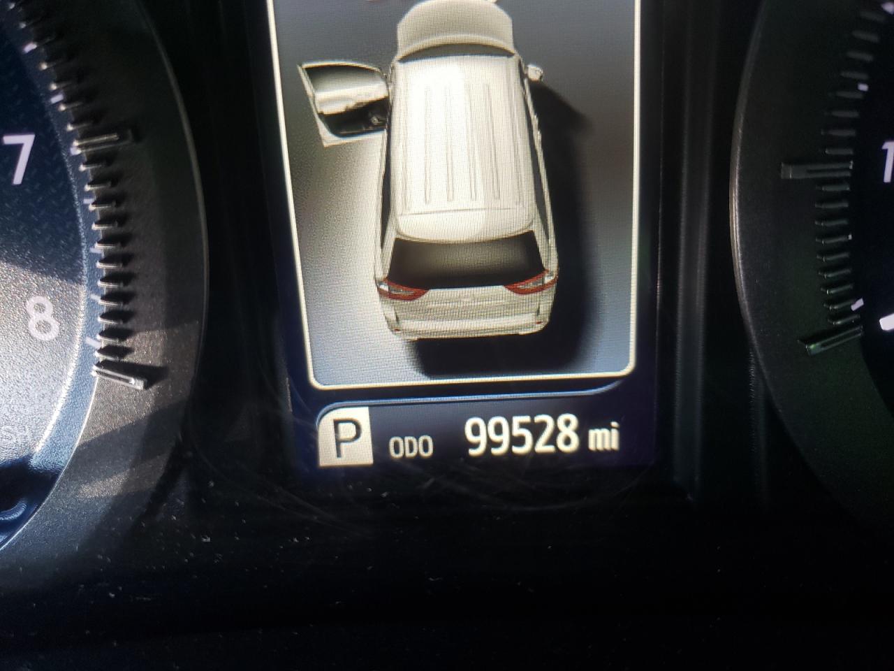 Photo 8 from auction – 2015 TOYOTA SIENNA XLE with VIN 5TDYK3DC5FS646952