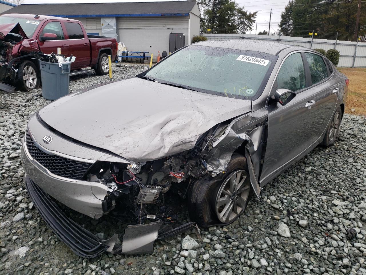 Photo 9 from auction – 2016 KIA OPTIMA LX with VIN 5XXGT4L14GG093342
