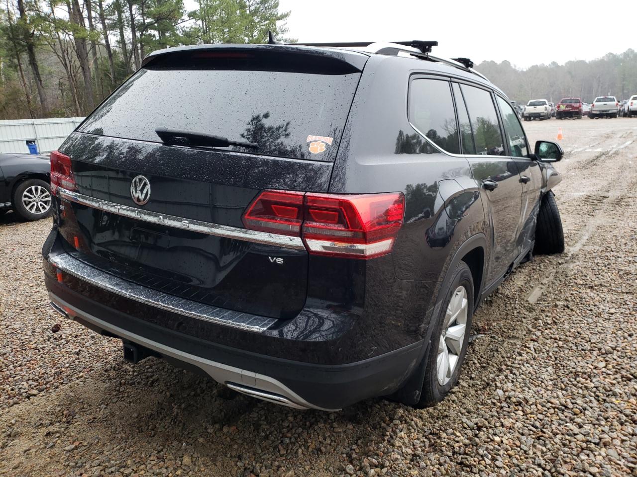 Photo 4 from auction – 2019 VOLKSWAGEN ATLAS SE with VIN 1V2DR2CA2KC545950