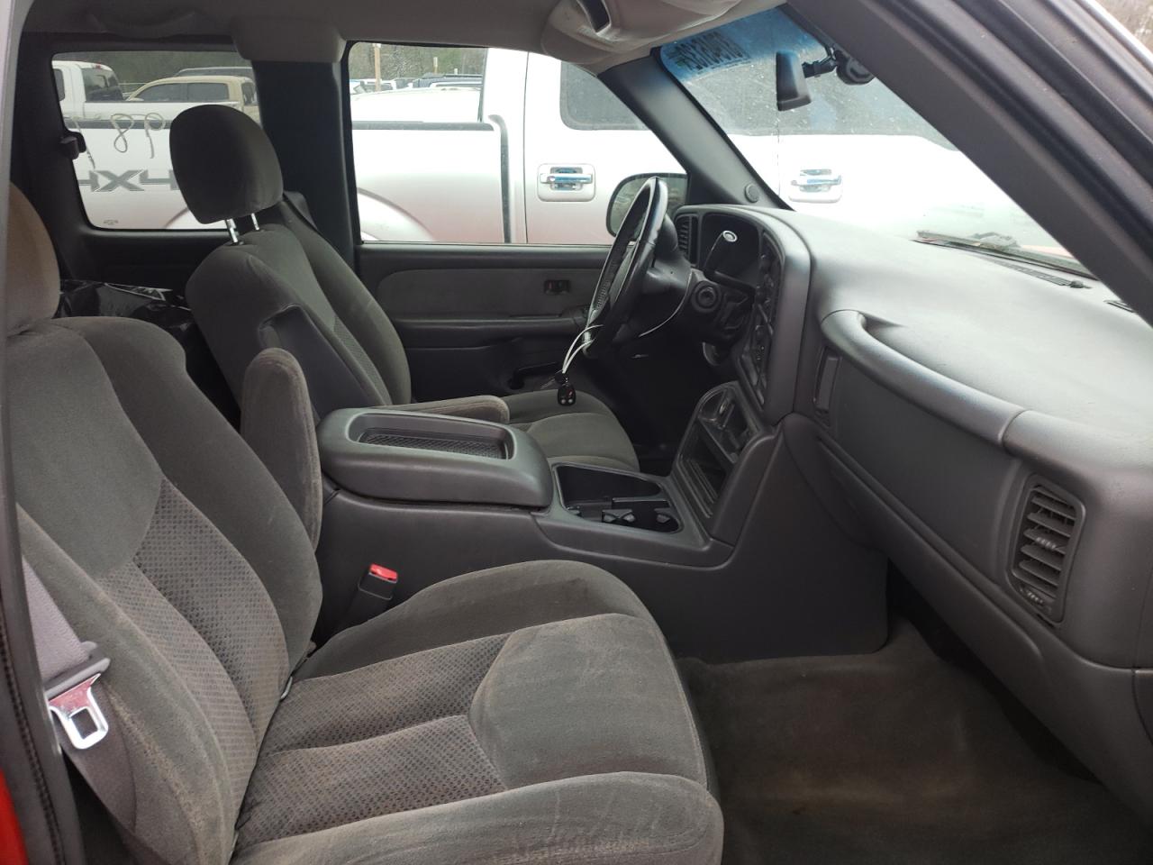 Photo 5 from auction – 2003 CHEVROLET SILVERADO with VIN 1GCEC19T23Z122505