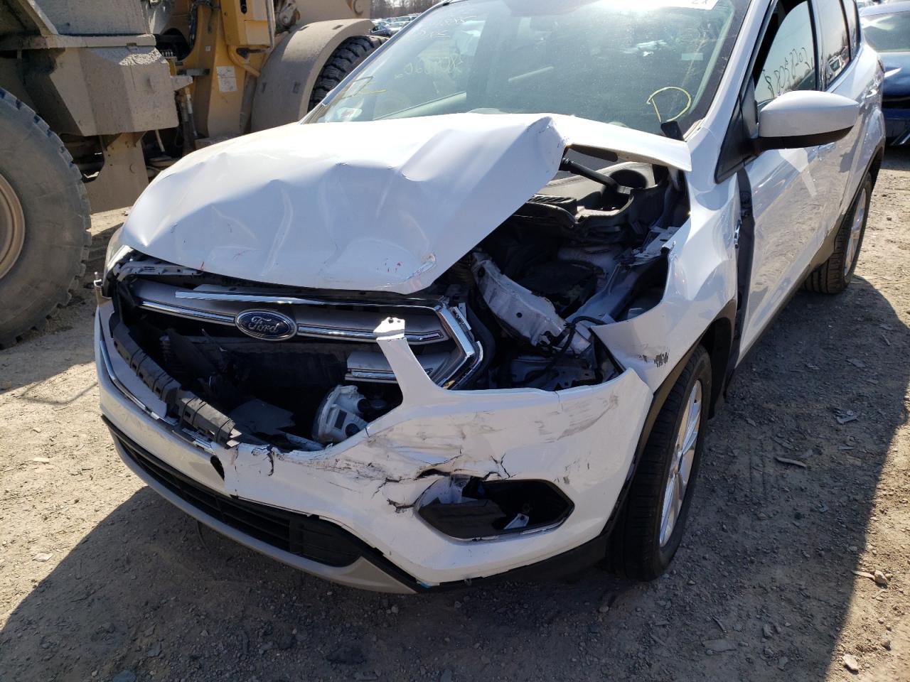 Photo 9 from auction – 2019 FORD ESCAPE SE with VIN 1FMCU0GD5KUB29885