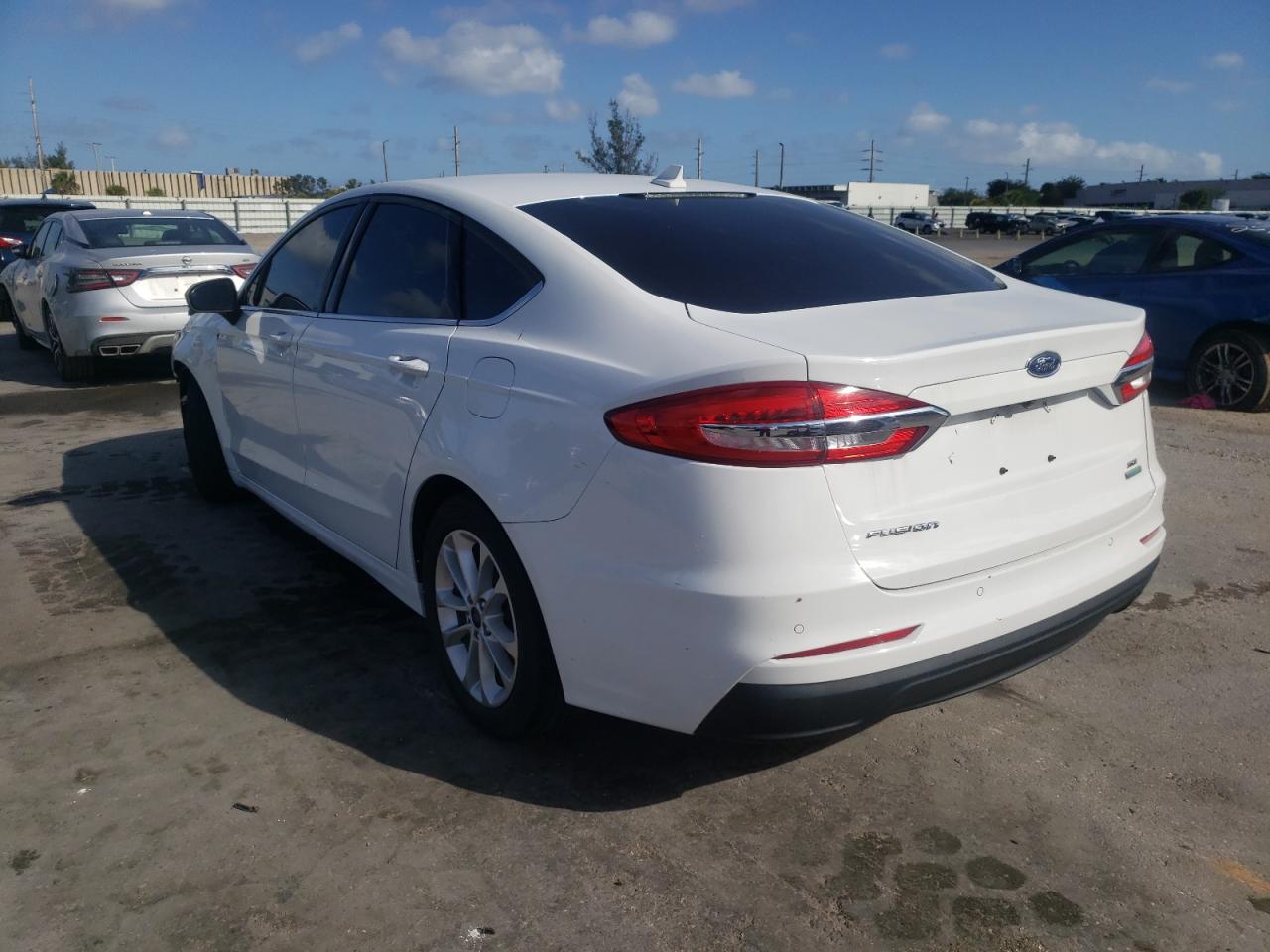 Photo 3 from auction – 2020 FORD FUSION SE with VIN 3FA6P0HD6KR145792