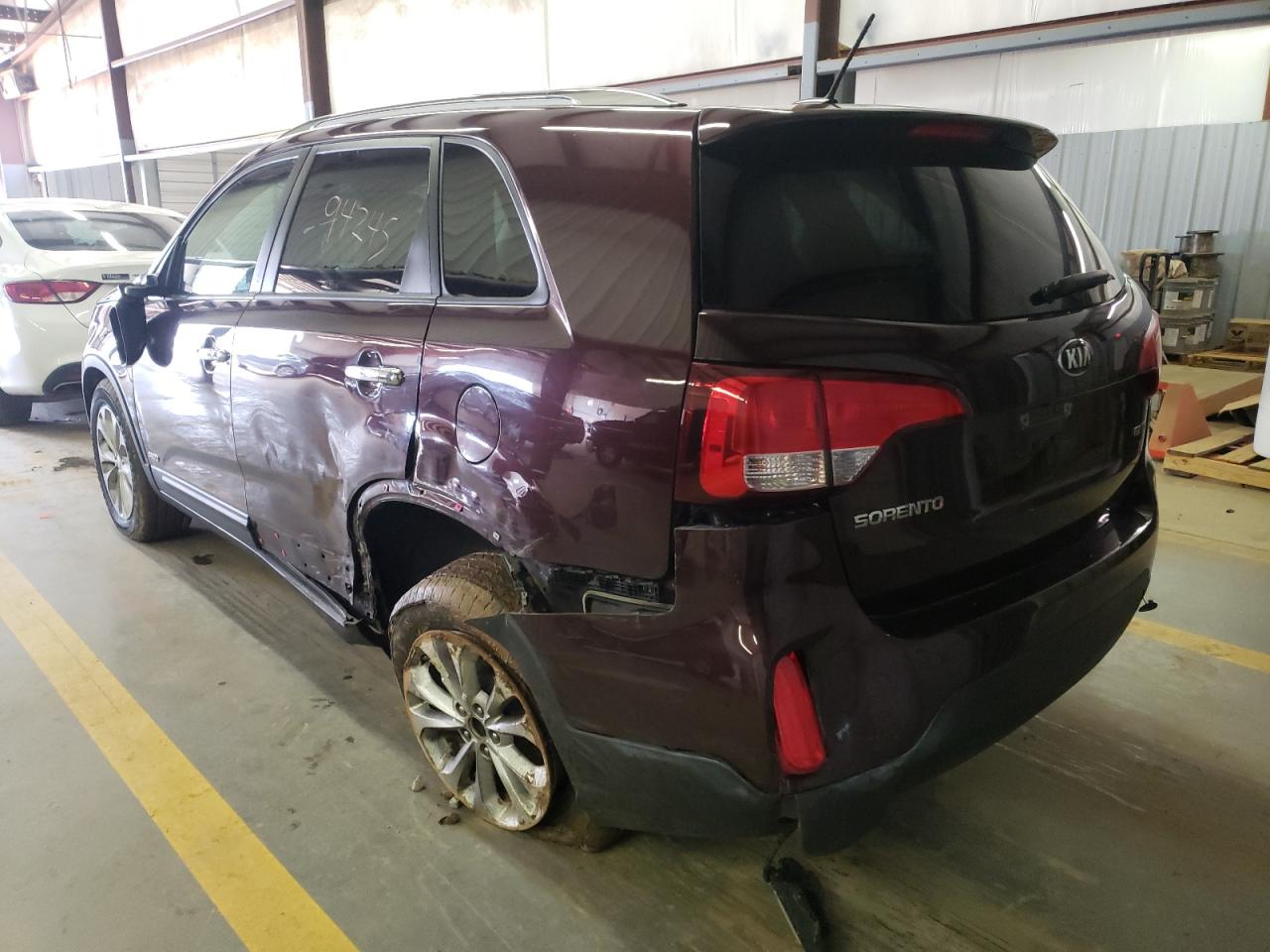 Photo 9 from auction – 2015 KIA SORENTO EX with VIN 5XYKUDA76FG640944