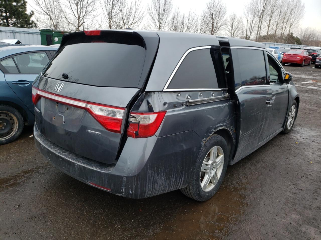 Photo 4 from auction – 2011 HONDA ODYSSEY TO with VIN 5FNRL5H92BB507730
