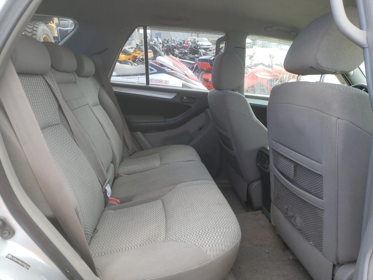 Photo 6 from auction – 2006 TOYOTA 4RUNNER SR with VIN JTEBU14R660085345