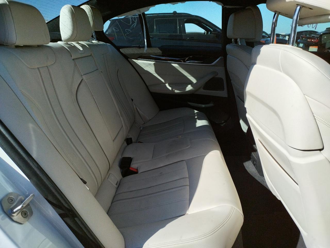 Photo 6 from auction – 2018 BMW M550XI with VIN WBAJB9C53JB035645