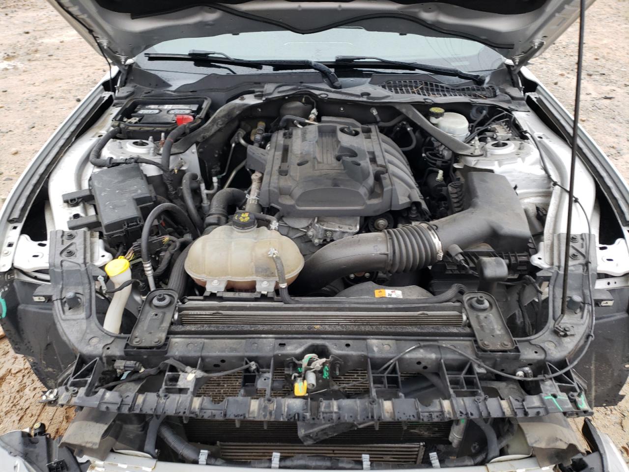 Photo 7 from auction – 2016 FORD MUSTANG with VIN 1FATP8UH0G5304519