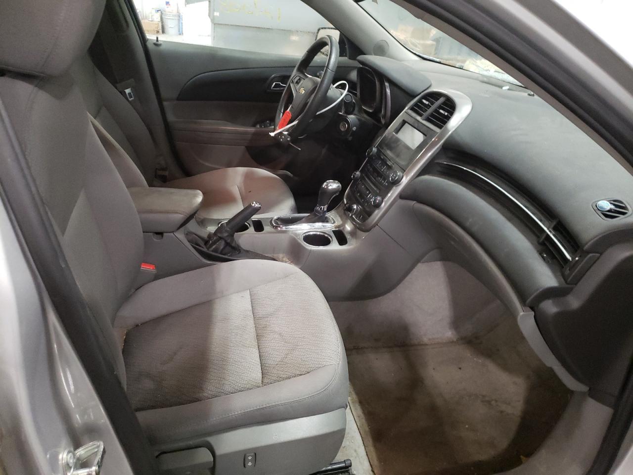 Photo 5 from auction – 2015 CHEVROLET MALIBU LS with VIN 1G11A5SL9FF131867