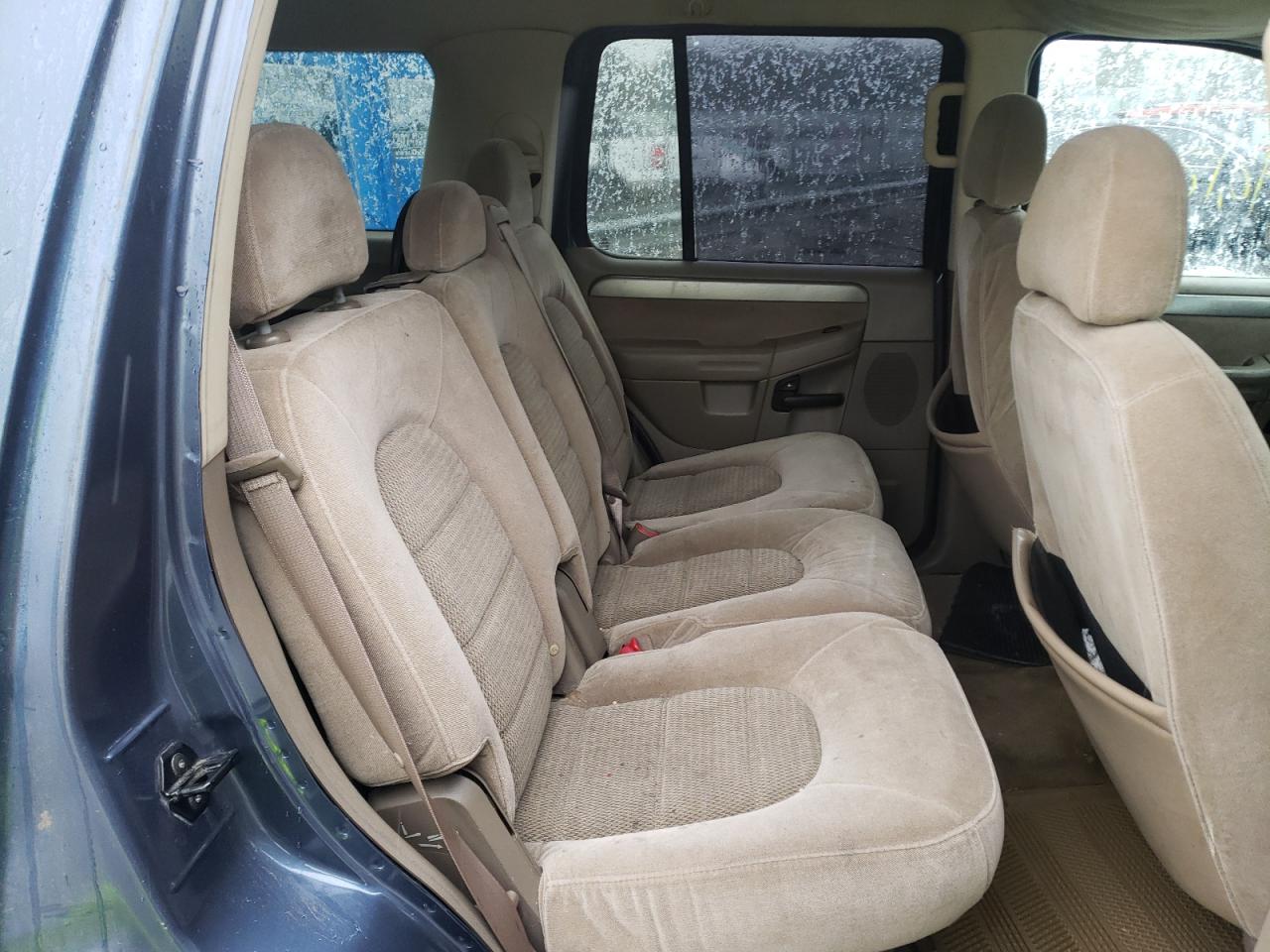 Photo 6 from auction – 2004 FORD EXPLORER with VIN 1FMZU73E44UC19002