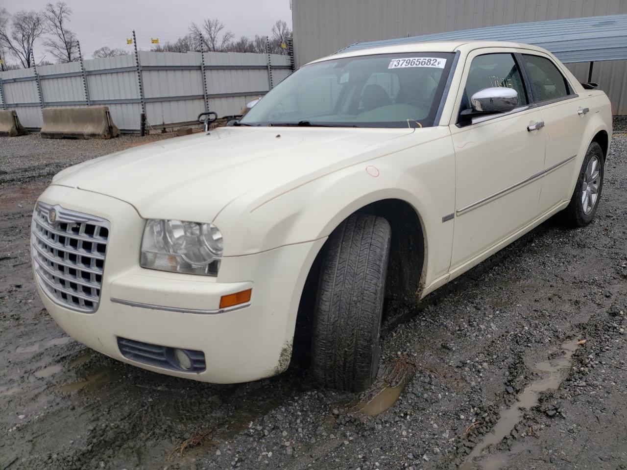 Photo 2 from auction – 2010 CHRYSLER 300 TOURIN with VIN 2C3CA5CV7AH134018