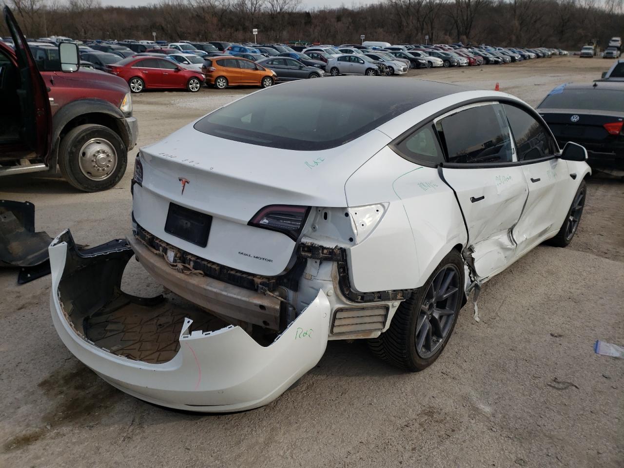 Photo 4 from auction – 2021 TESLA MODEL 3 with VIN 5YJ3E1EB2MF928236