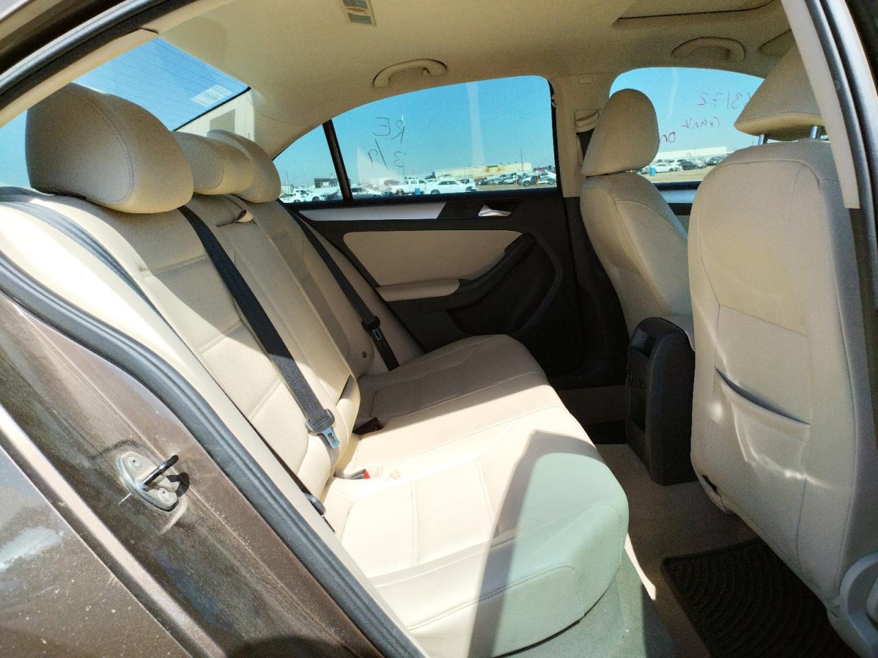 Photo 6 from auction – 2012 VOLKSWAGEN JETTA TDI with VIN 3VWLL7AJ5CM040528