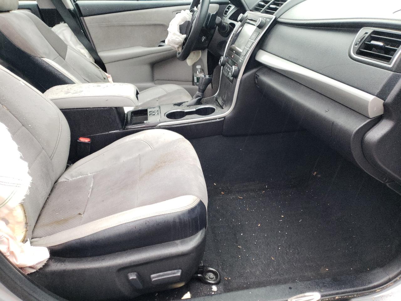 Photo 5 from auction – 2017 TOYOTA CAMRY LE with VIN 4T1BF1FK5HU302597