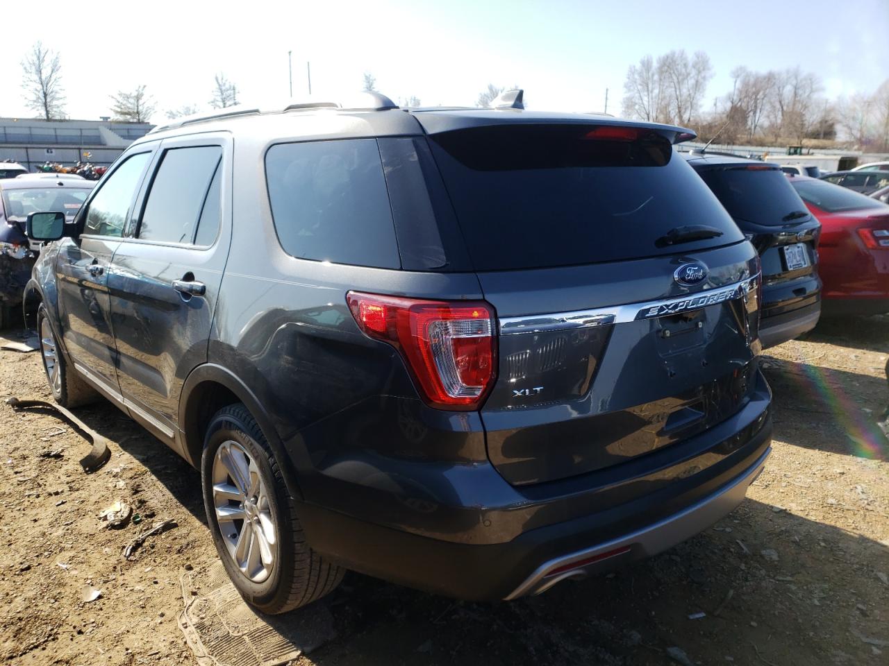 Photo 3 from auction – 2017 FORD EXPLORER X with VIN 1FM5K7D83HGD03183