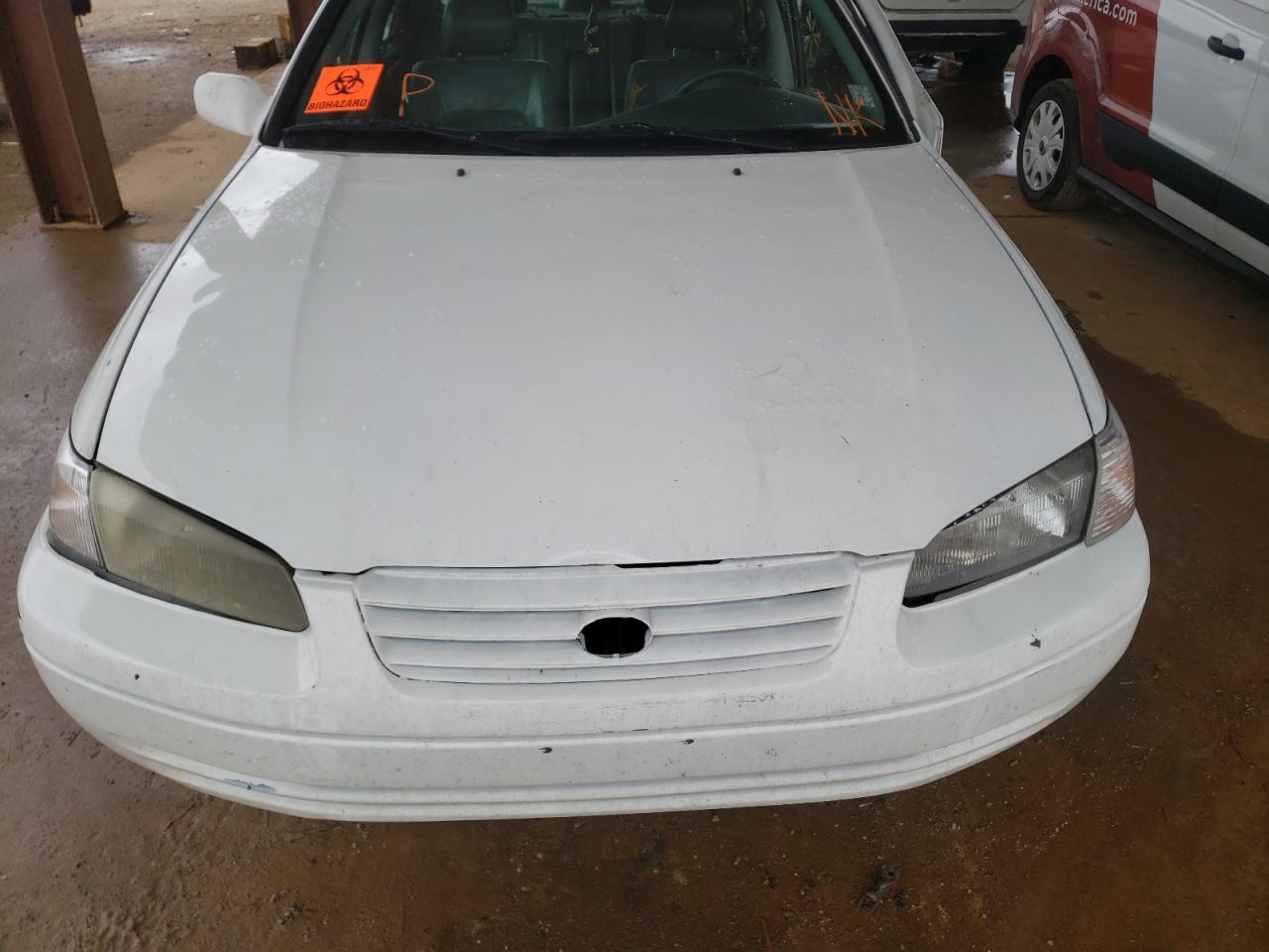 Photo 7 from auction – 1998 TOYOTA CAMRY CE with VIN 4T1BF22K2WU071649