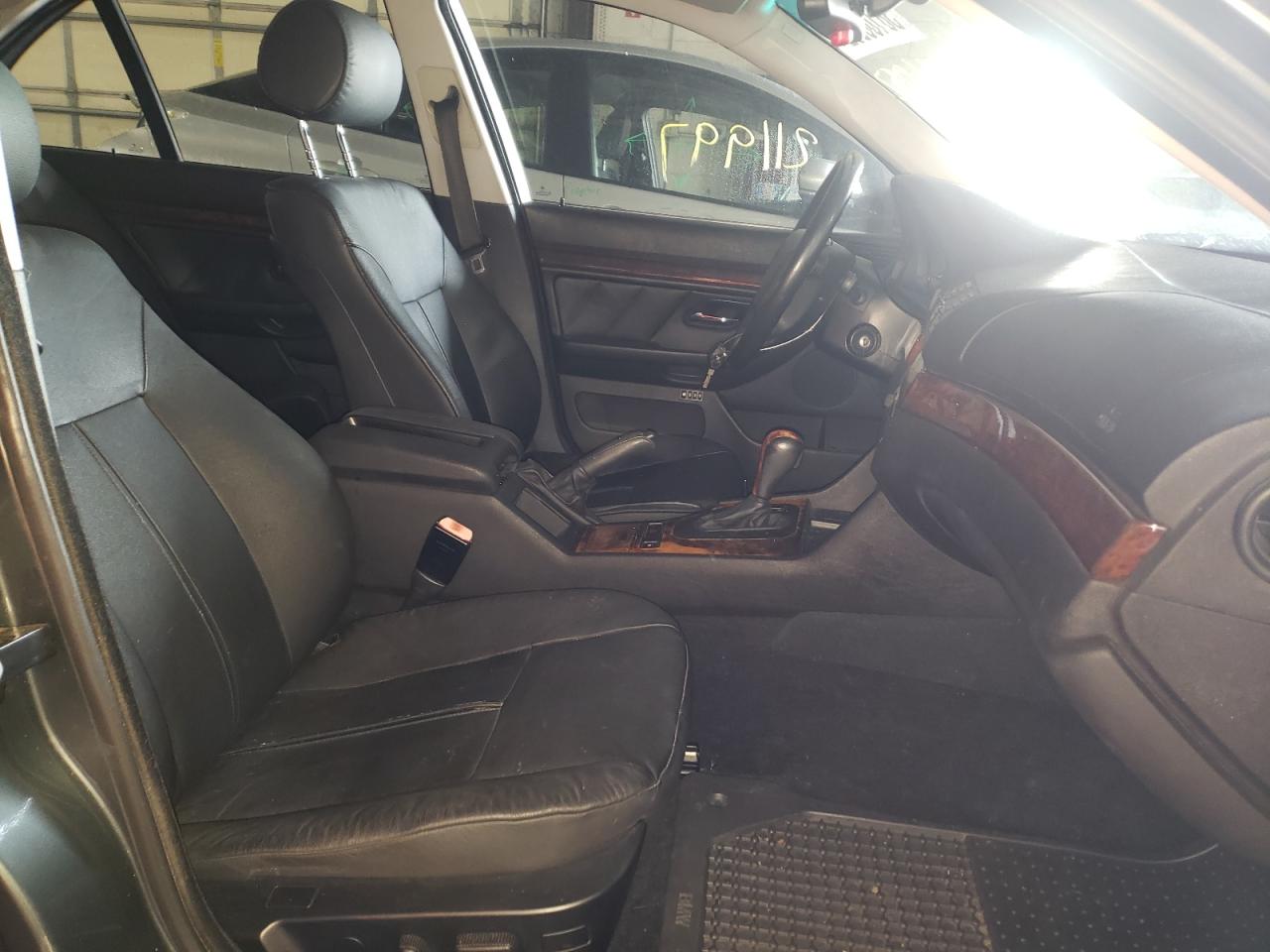Photo 5 from auction – 2003 BMW 525 I AUTO with VIN WBADT43433G031296