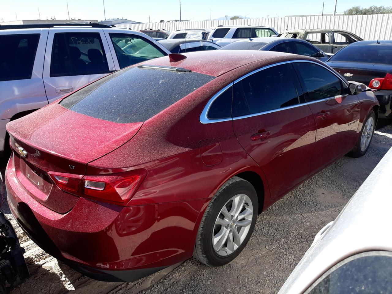 Photo 4 from auction – 2018 CHEVROLET MALIBU LT with VIN 1G1ZD5ST1JF215460
