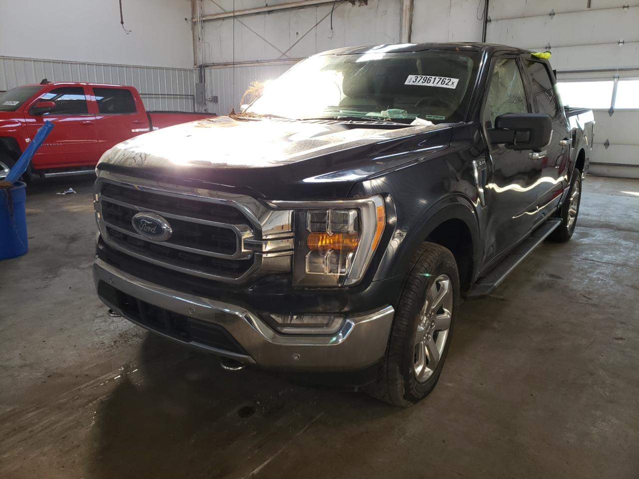 Photo 2 from auction – 2021 FORD F150 SUPER with VIN 1FTFW1E86MFA68349