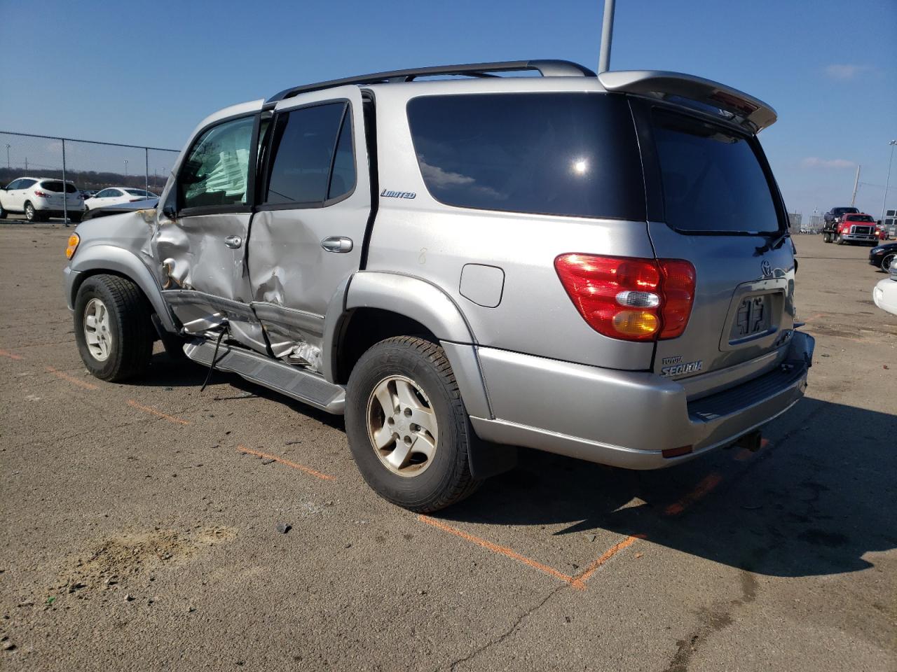 Photo 3 from auction – 2002 TOYOTA SEQUOIA LI with VIN 5TDBT48A72S085441