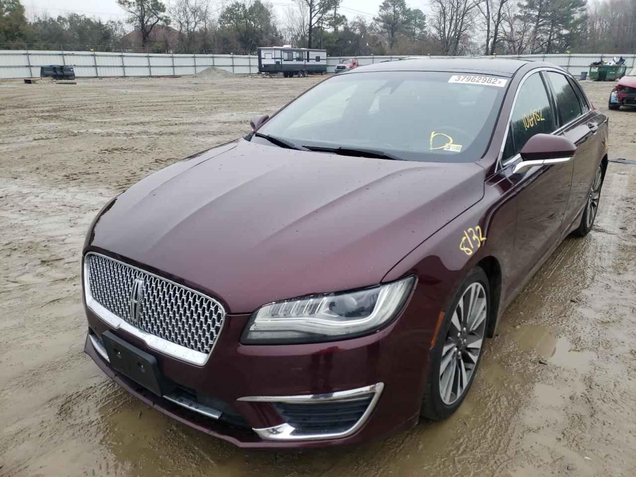 Photo 2 from auction – 2017 LINCOLN MKZ RESERV with VIN 3LN6L5E98HR641975