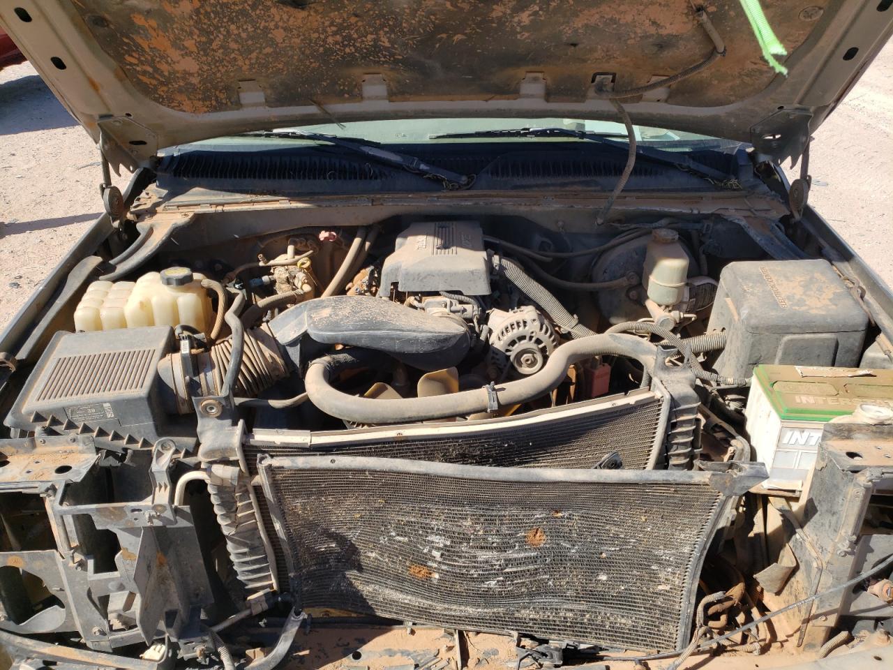 Photo 7 from auction – 2000 CHEVROLET SILVERADO with VIN 1GCEC19T4YZ116891