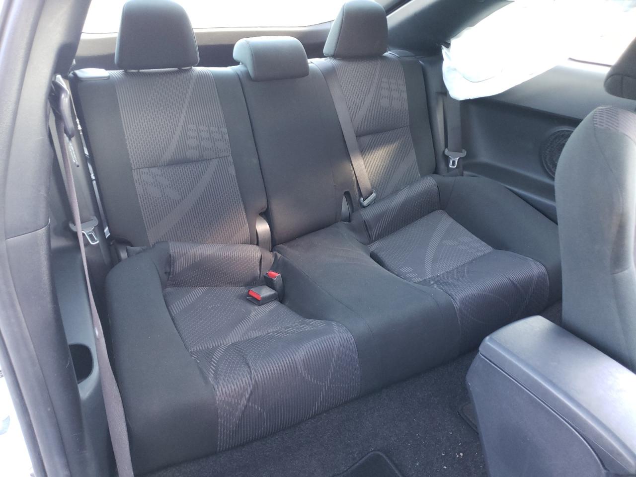Photo 6 from auction – 2013 TOYOTA SCION TC with VIN JTKJF5C71D3045552