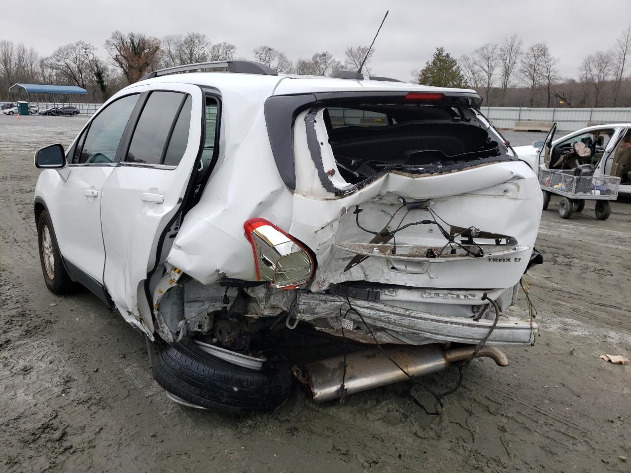 Photo 3 from auction – 2016 CHEVROLET TRAX 1LT with VIN KL7CJLSB3GB664671
