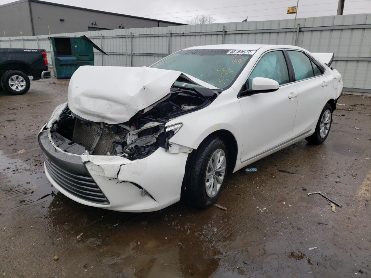 Photo 2 from auction – 2017 TOYOTA CAMRY LE with VIN 4T1BF1FK3HU341933