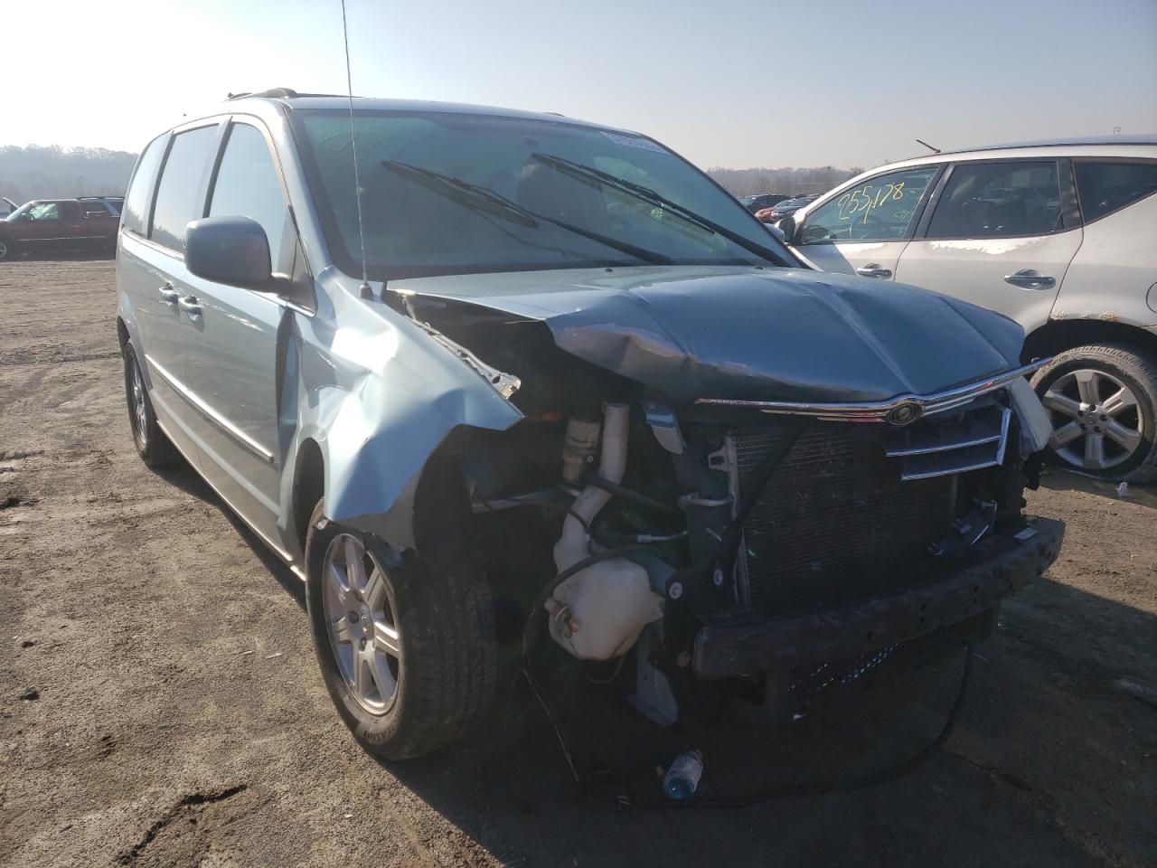 CHRYSLER TOWN & COU 2010 with VIN 2A4RR8DX5AR339132 - Photo from auction