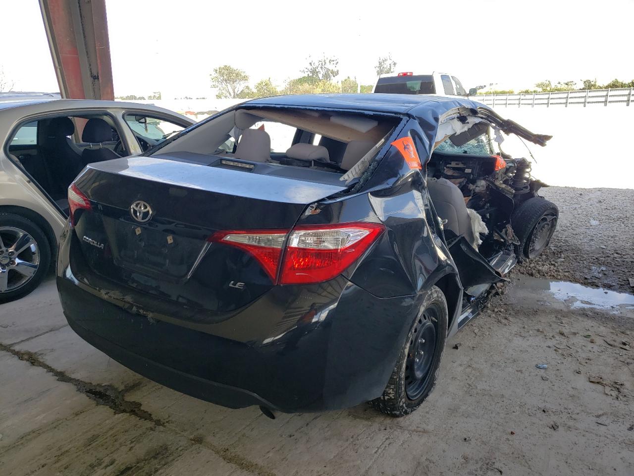 Photo 4 from auction – 2015 TOYOTA COROLLA L with VIN 2T1BURHE8FC472446