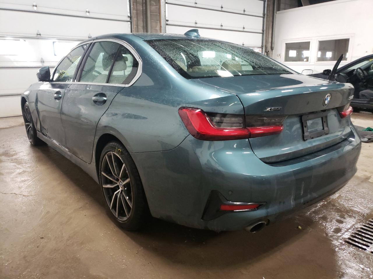 Photo 3 from auction – 2020 BMW 330XI with VIN 3MW5R7J01L8B45834