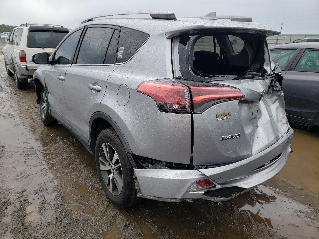 Photo 3 from auction – 2017 TOYOTA RAV4 XLE with VIN 2T3RFREV4HW549626