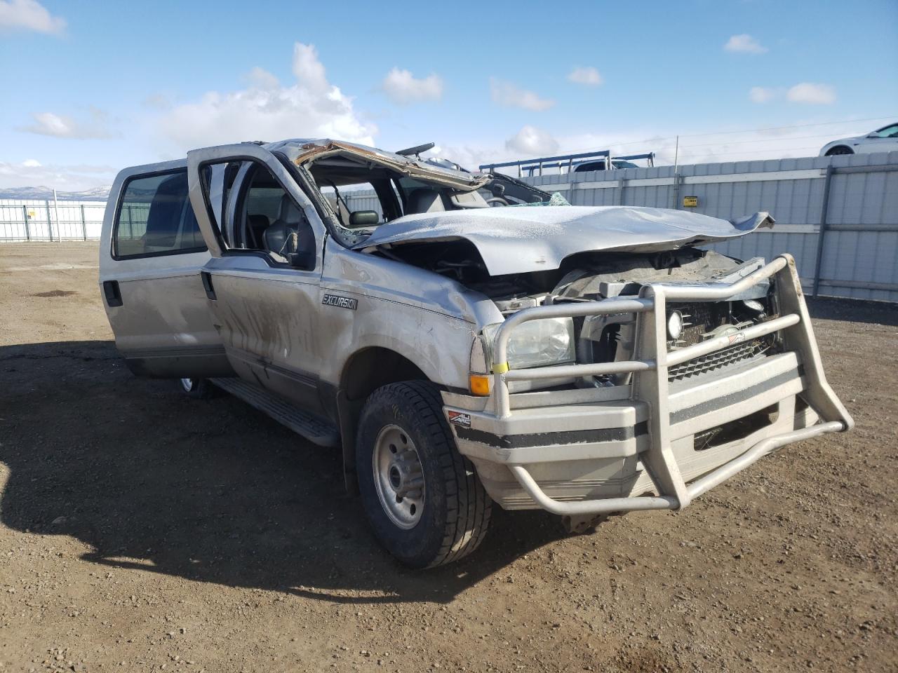 FORD EXCURSION 2003 with VIN 1FMNU41S03EC17794 - Photo from auction