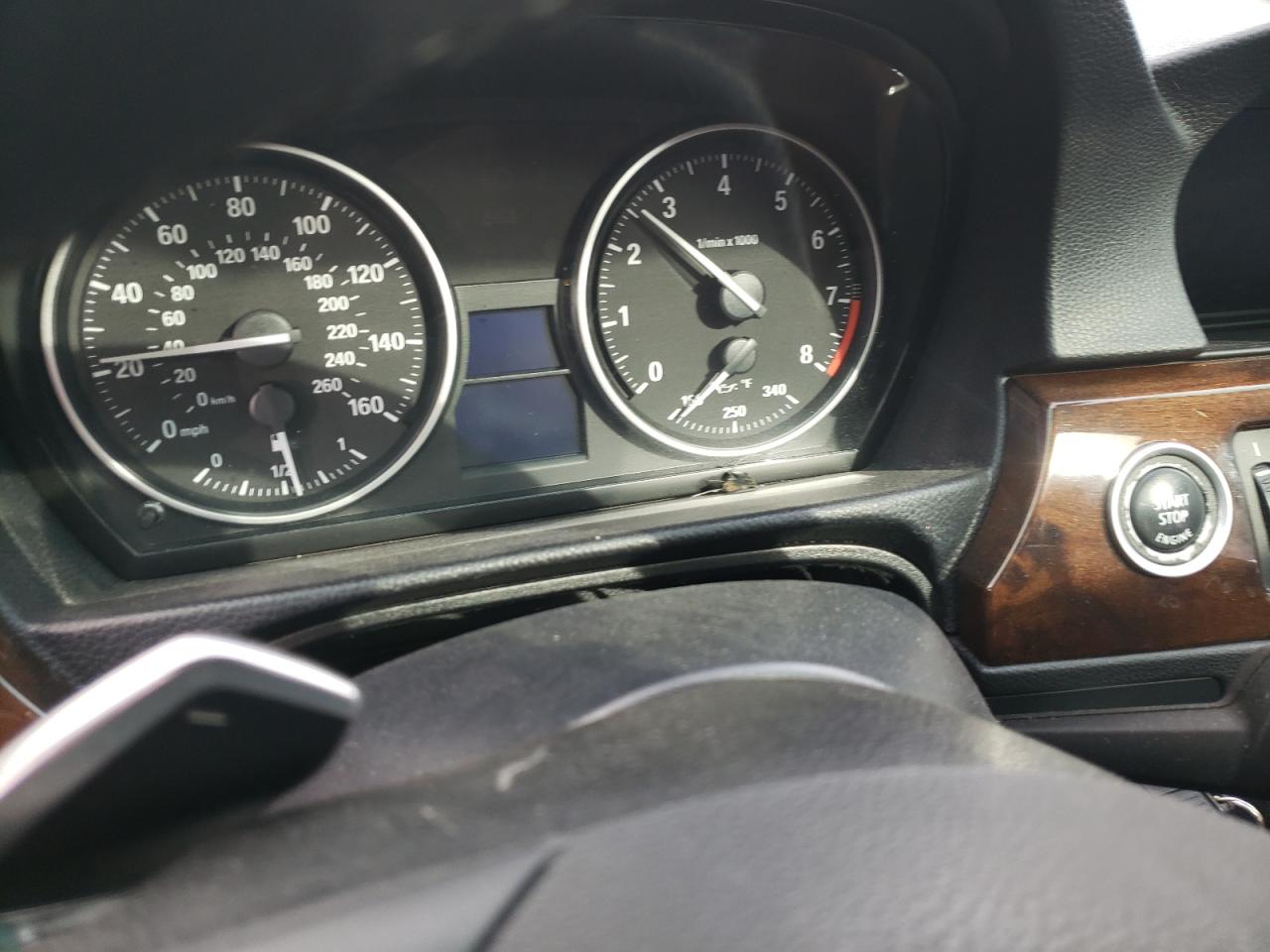 Photo 8 from auction – 2011 BMW 335 XI with VIN WBAPL5C5XBA920626