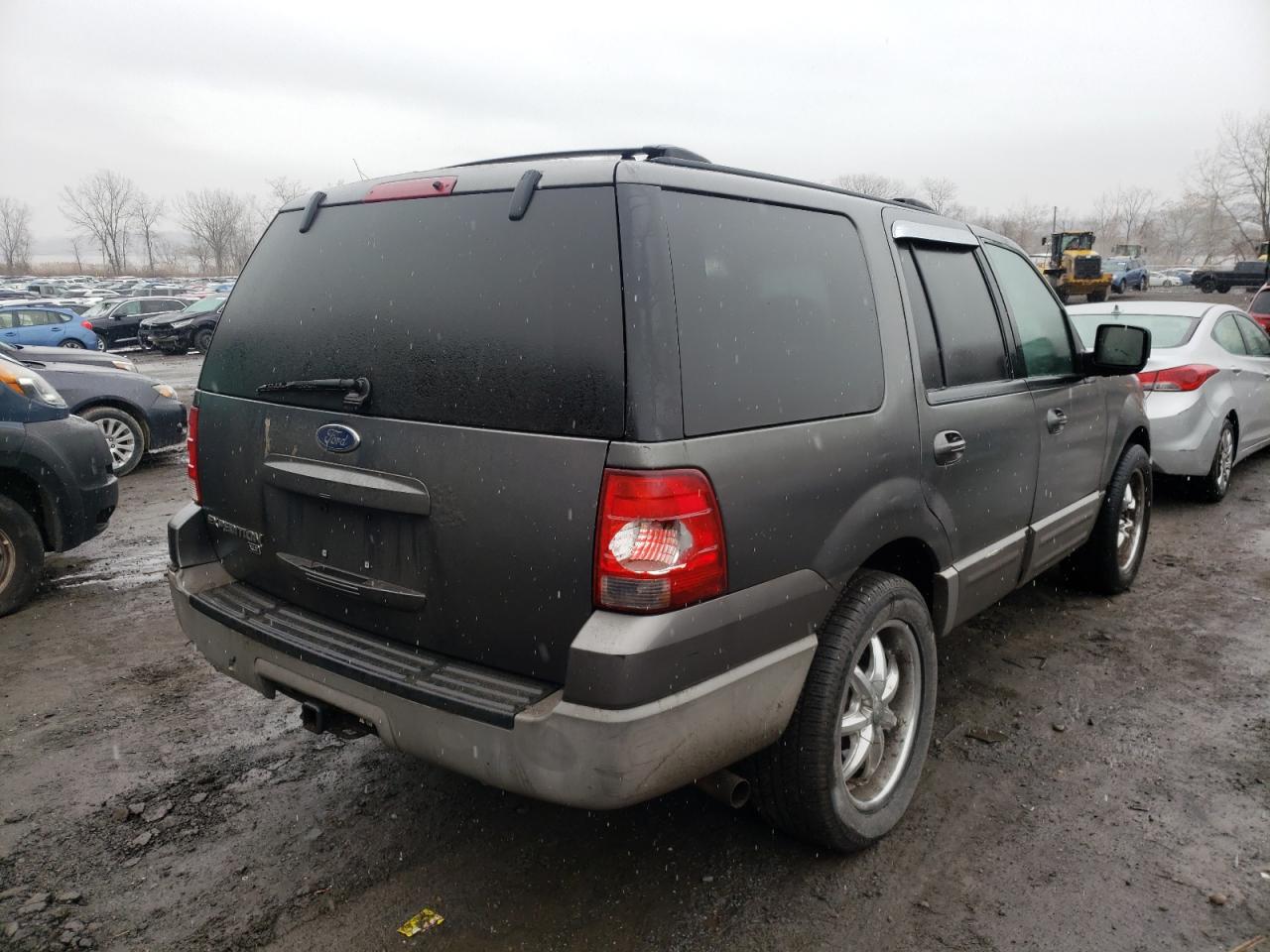 Photo 4 from auction – 2003 FORD EXPEDITION with VIN 1FMPU16WX3LB74189