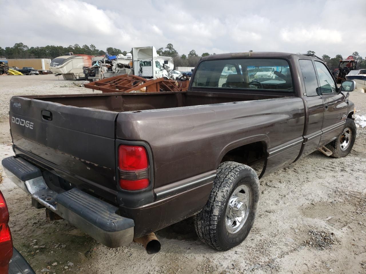 Photo 4 from auction – 1997 DODGE RAM 2500 with VIN 3B7KC23DXVM584809