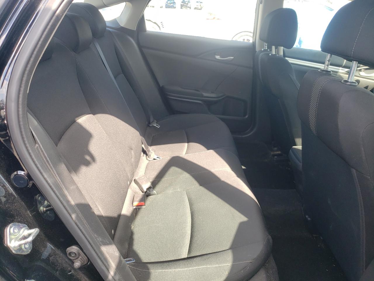 Photo 6 from auction – 2016 HONDA CIVIC LX with VIN 19XFC2F59GE080187